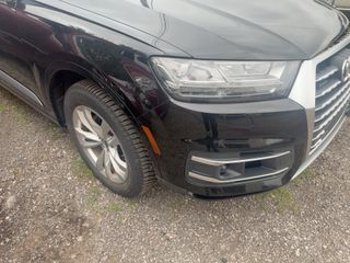 2018 Audi Q7 3.0T Premium - Exterior Front Right Corner Image